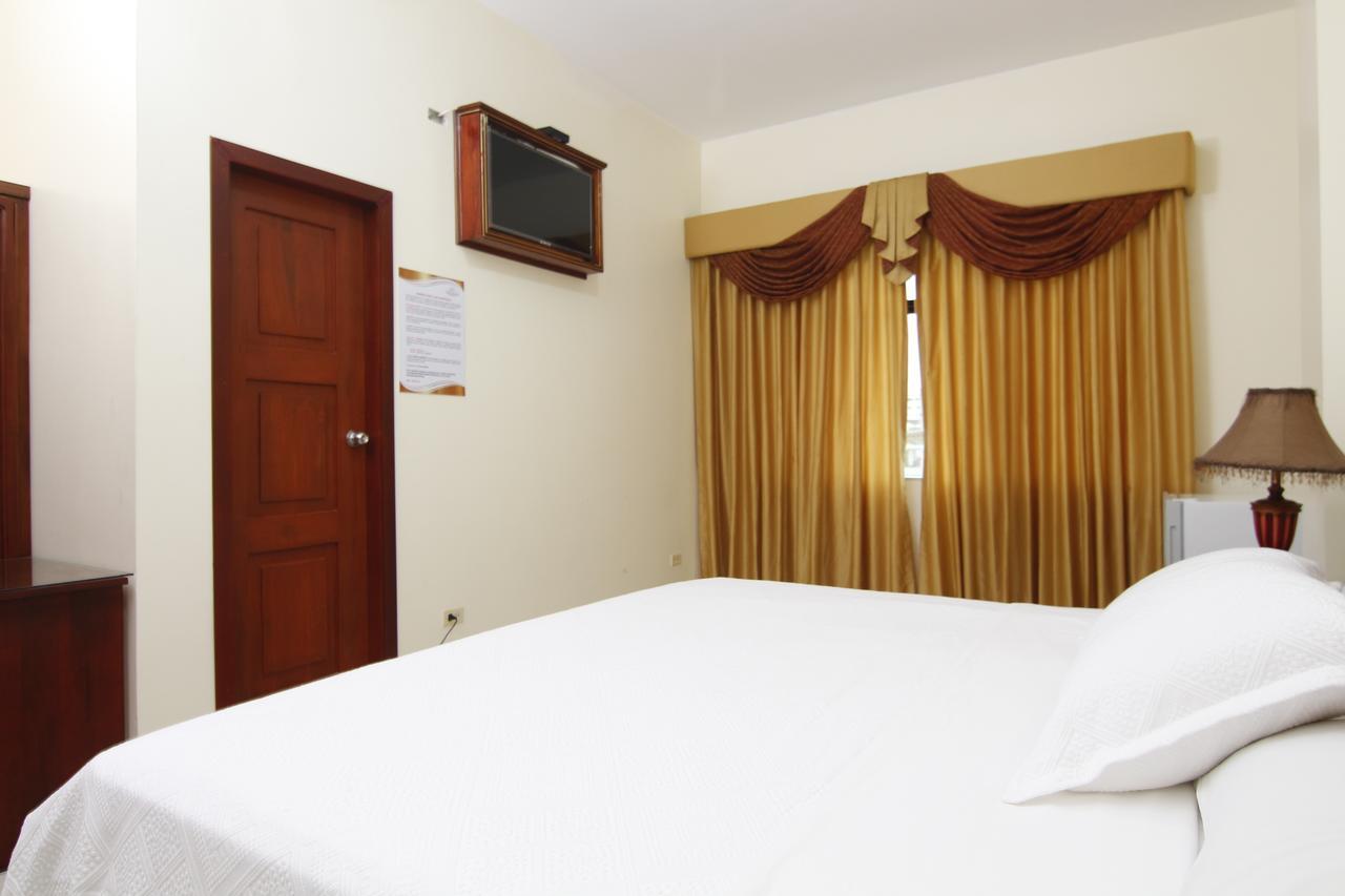 Hotel Versailles Internacional Guayaquil Exterior photo