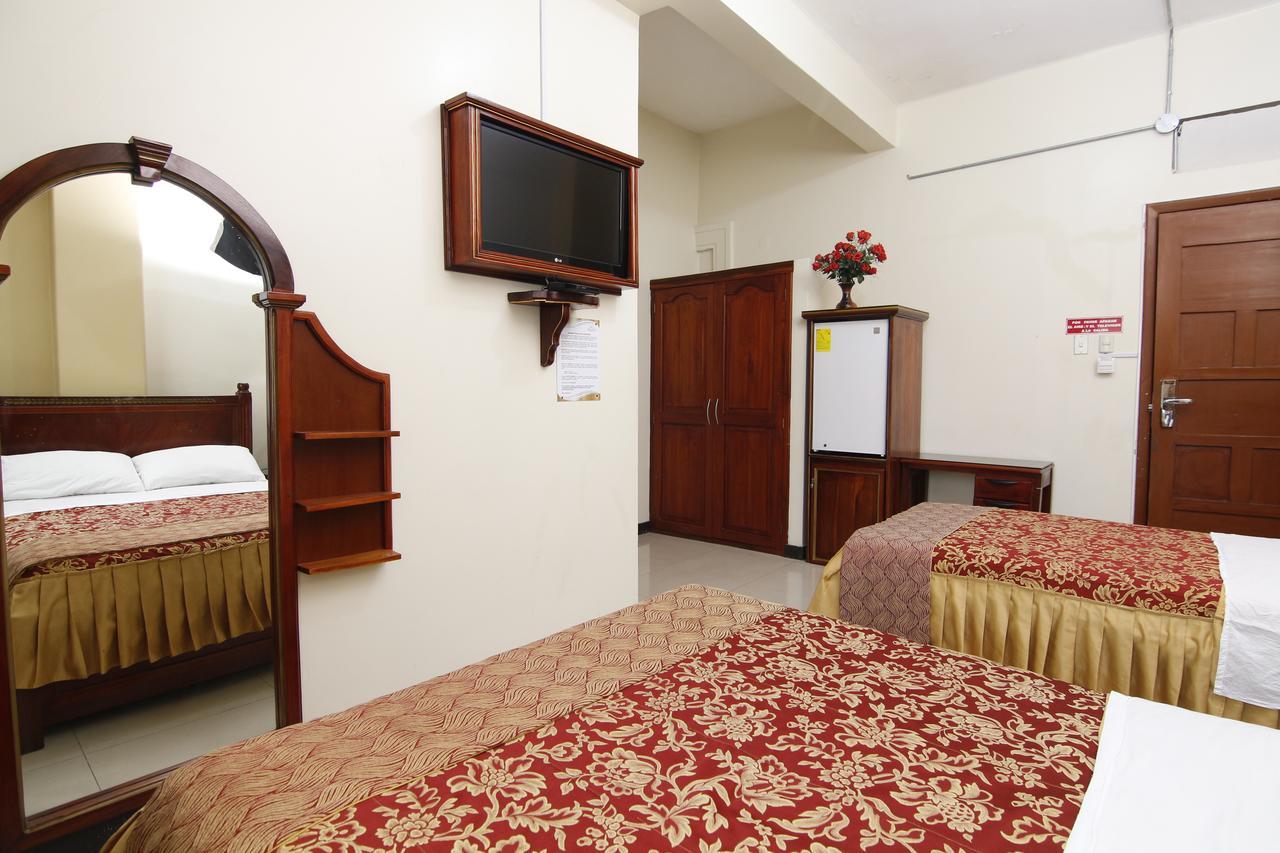 Hotel Versailles Internacional Guayaquil Exterior photo
